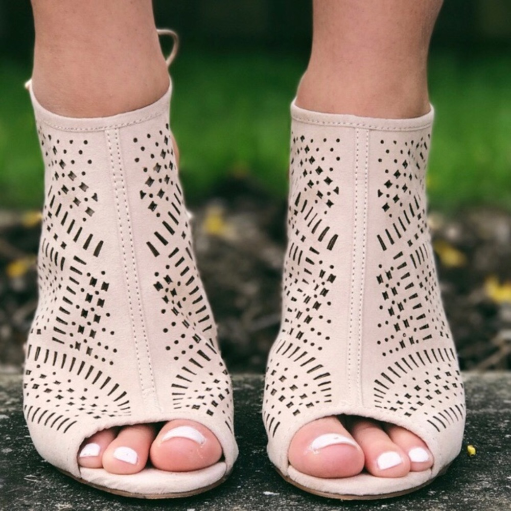 Amelia Sandal Booties size 10